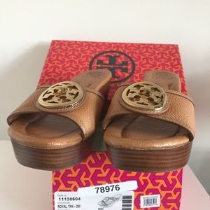 TORY BURCH SELMA WEDGE ROYAL TAN LEATHER-BRAND NEW